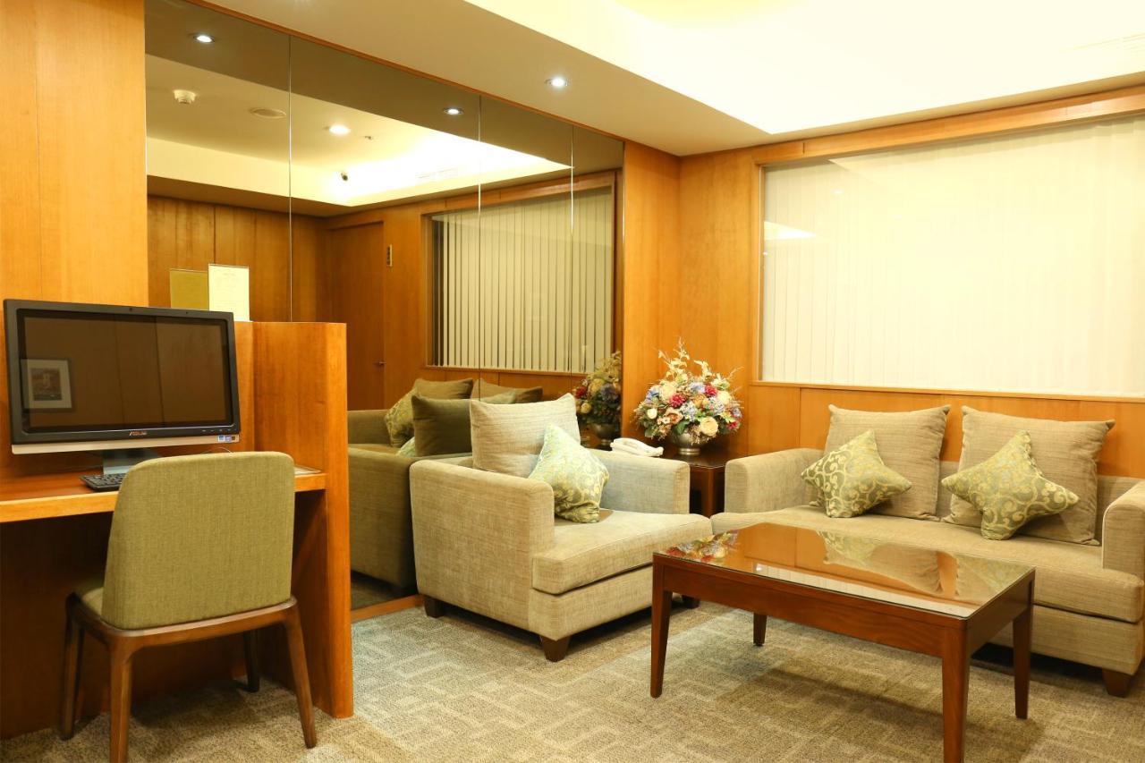 Fushin Hotel - Tainan Exterior foto